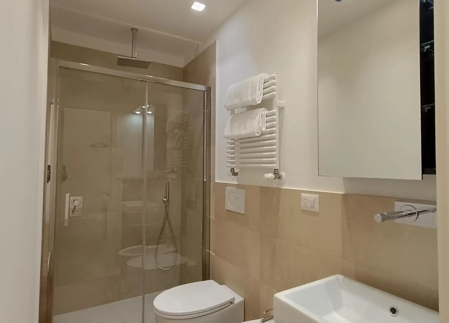 Bq House Fori Imperiali Luxury Rooms Rome 0*,
